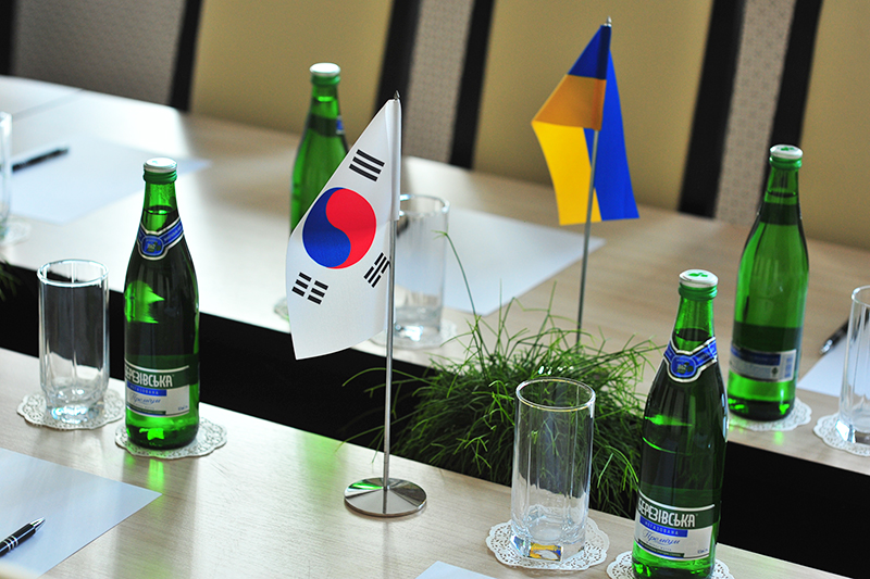 Посол Республики Корея посетил Харьковскую торгово-промышленную палату